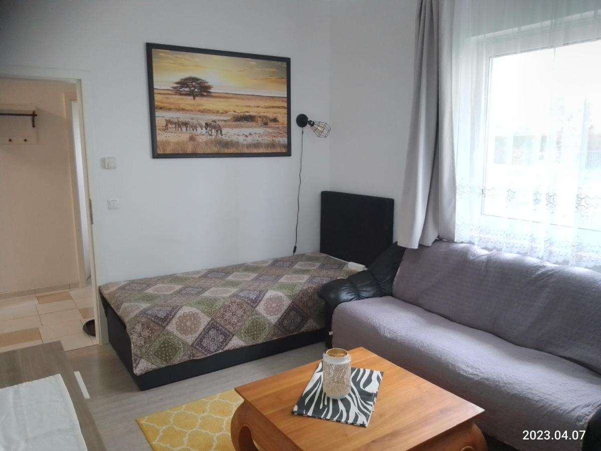 Am Bahnhof Apartman Werneuchen Kültér fotó
